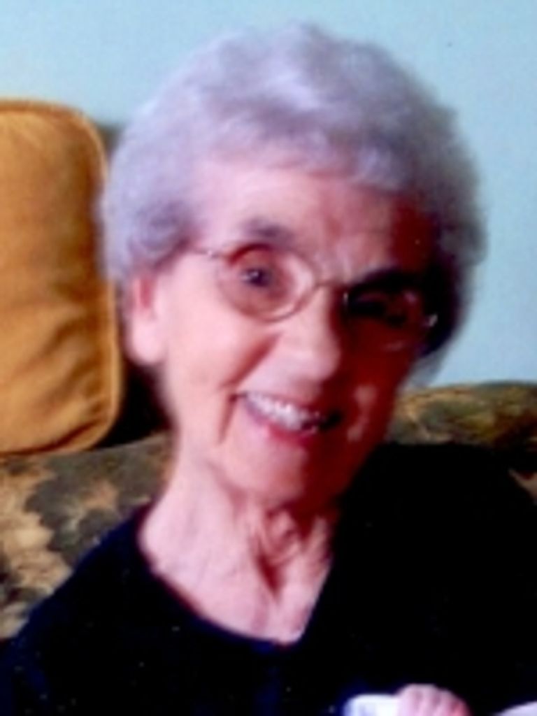 Lucille Ulis, Nee Cvengros