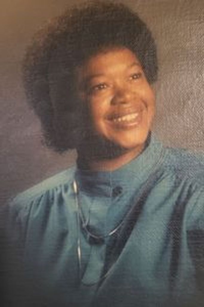 Carolyn Faye Christmas Profile Photo