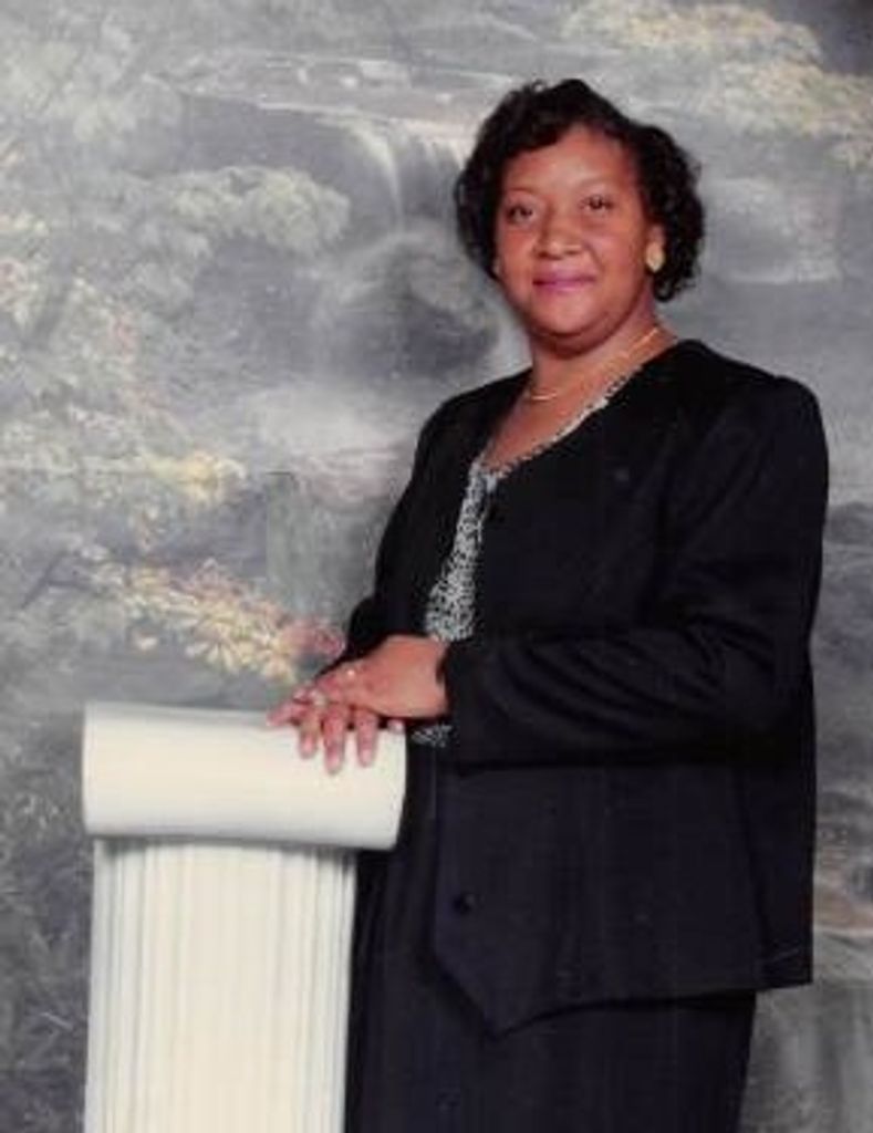 ALINDA THOMAS
