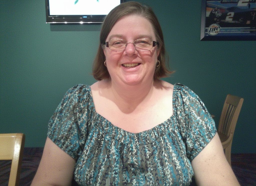 Elizabeth Hart Profile Photo