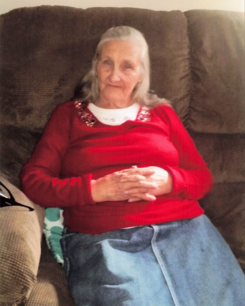 Lila Bowling Profile Photo