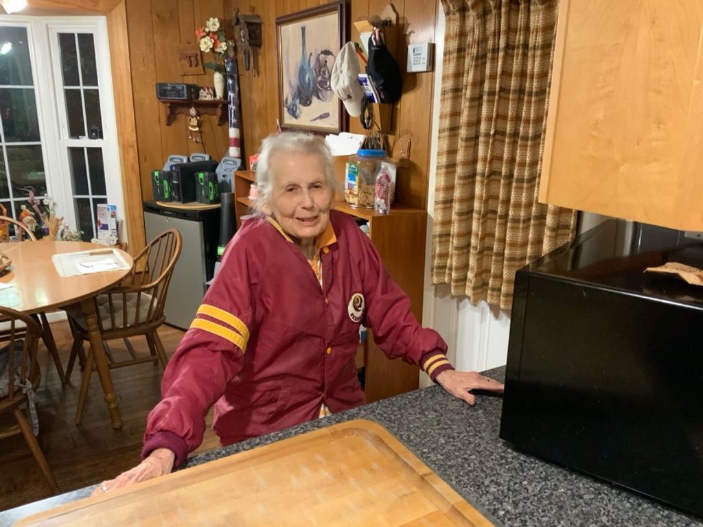 Shirley Edith Galpeer