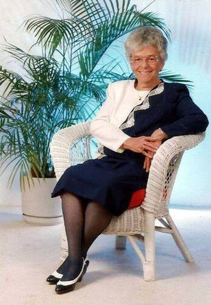 Helen L (Atkisson) Price