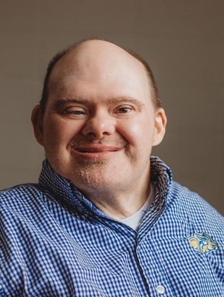 Robert "Bobby" Lee Howey