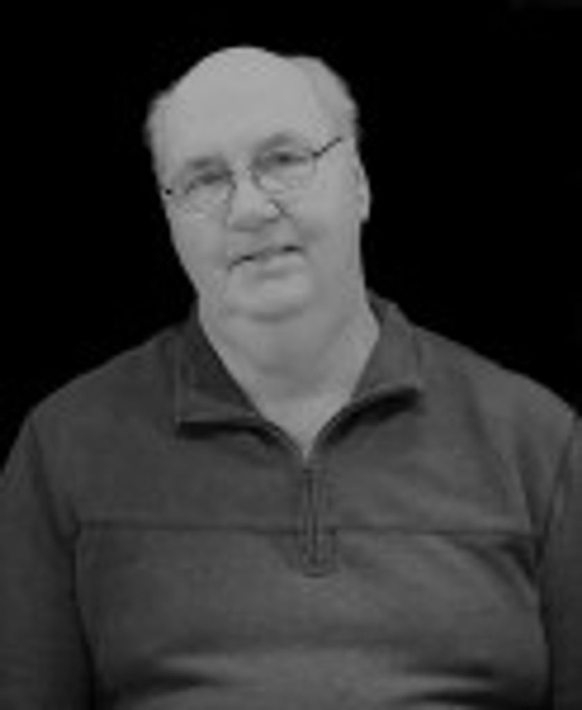 Roger R. Lenzner Profile Photo