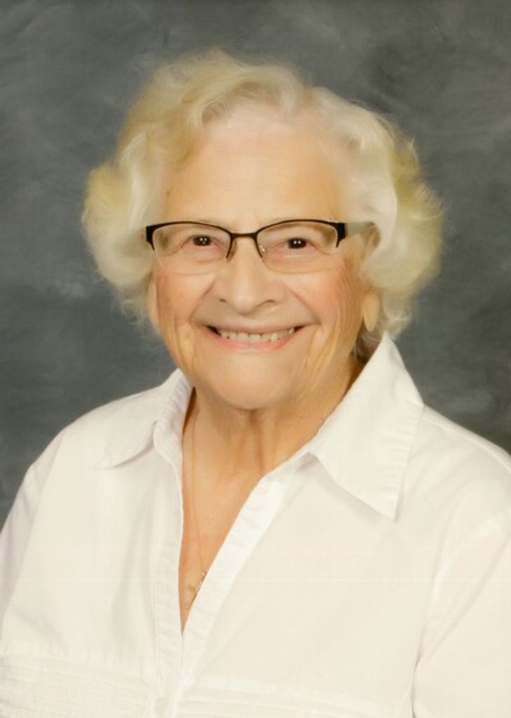 Bernadette Bennett Profile Photo