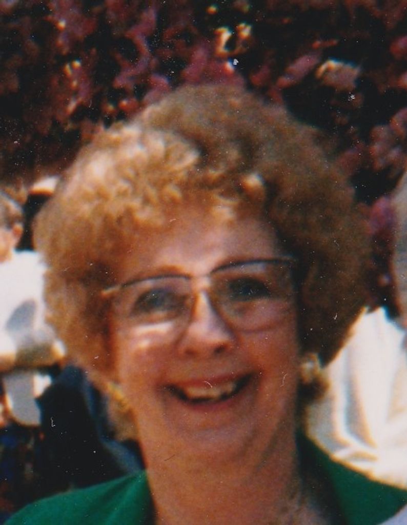 Betty J Kopey