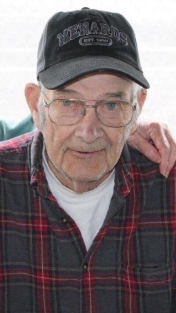 Louis Hanson Profile Photo
