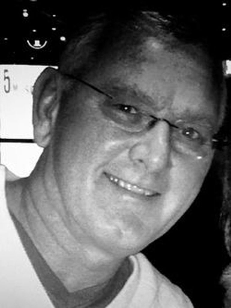 Robert Dean Lau