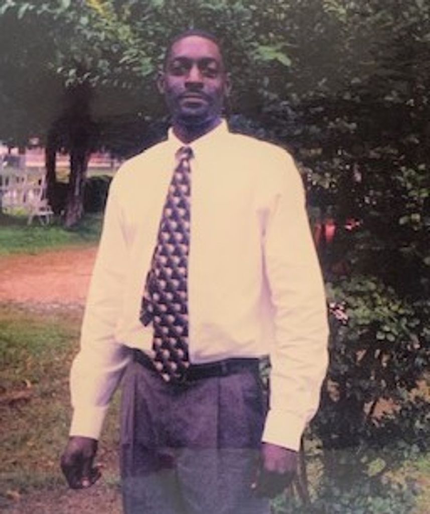 Mr. Randle Carpenter Profile Photo