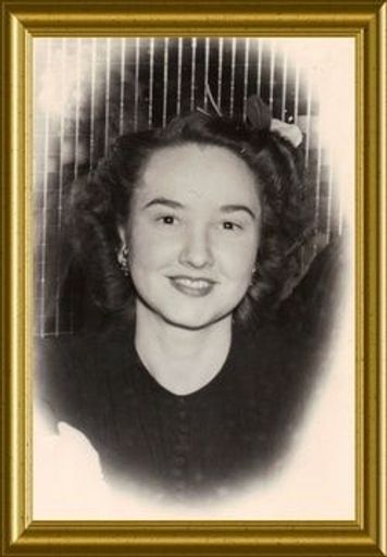 Evelyn Blackwood Profile Photo