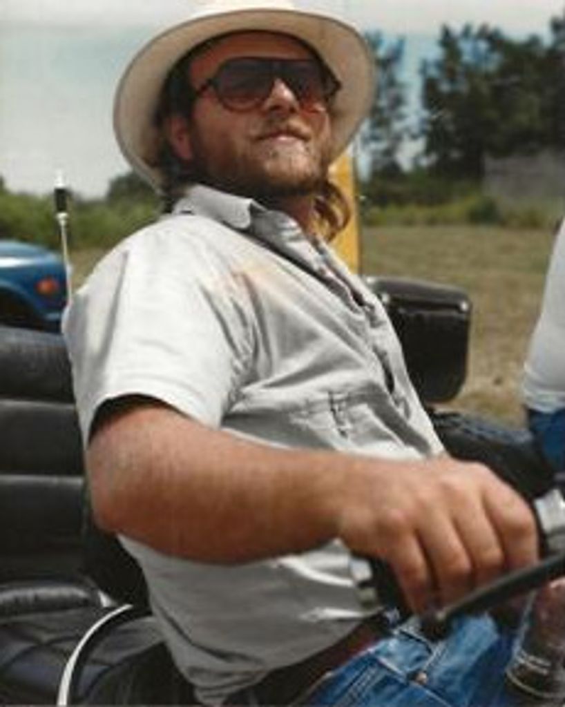 Robert Earl Caraway Profile Photo