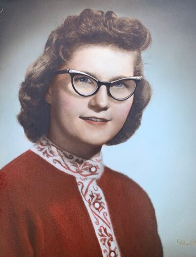 Dolores Kay Woodall