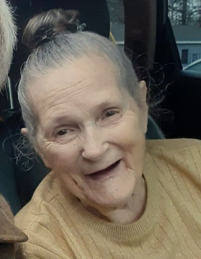 Carolyn (Pullen)  Blomer Profile Photo