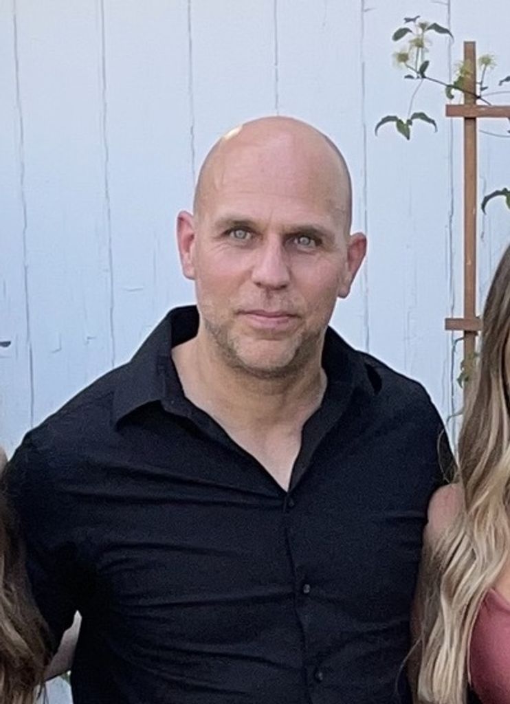 Justin Dale Smucker Profile Photo