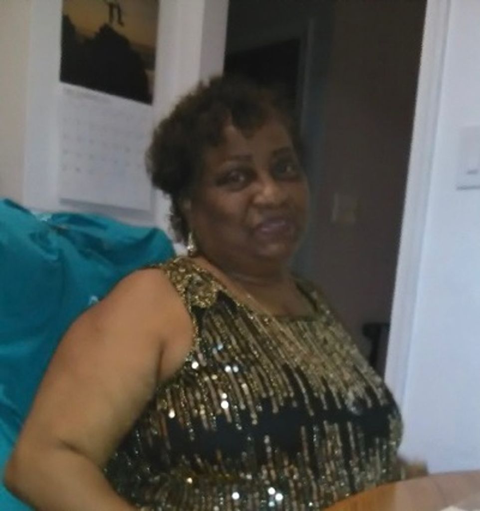 Annie Lewis Profile Photo