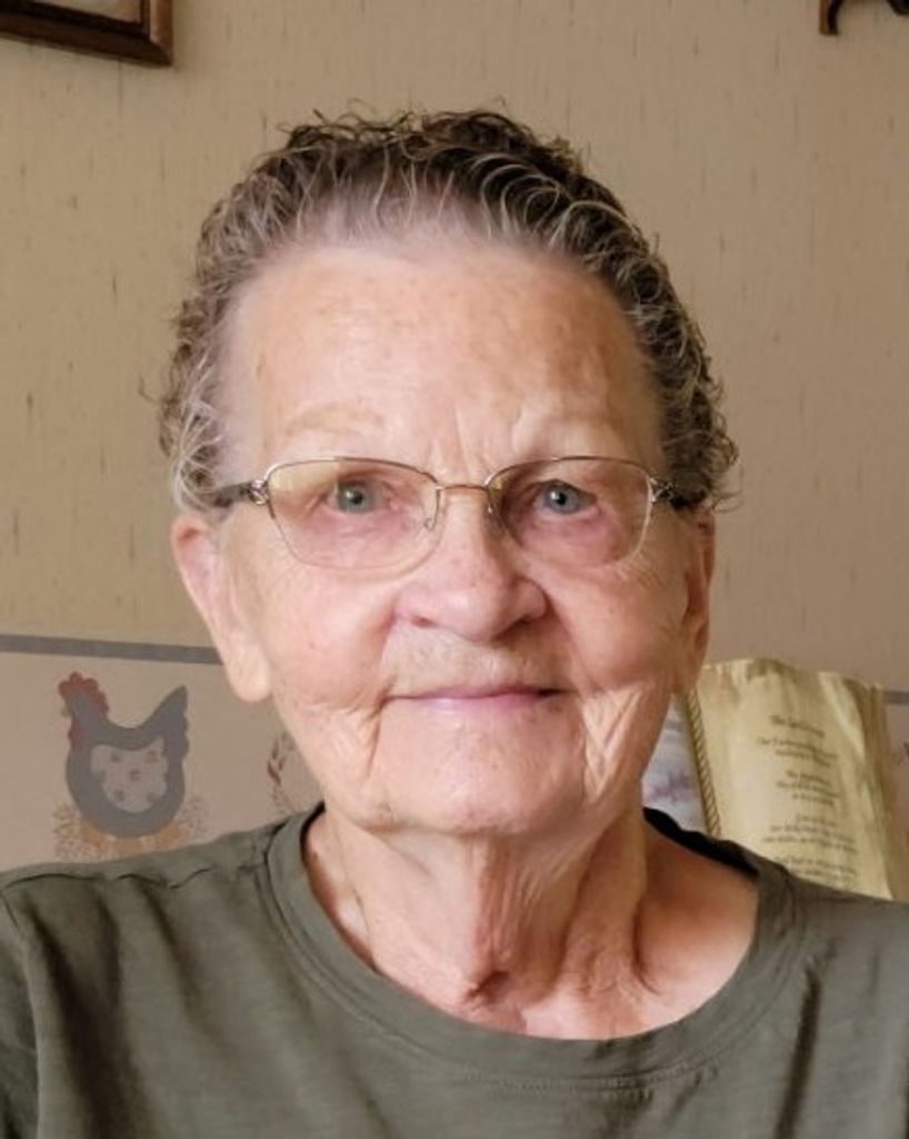 Darlene Luverne Witt