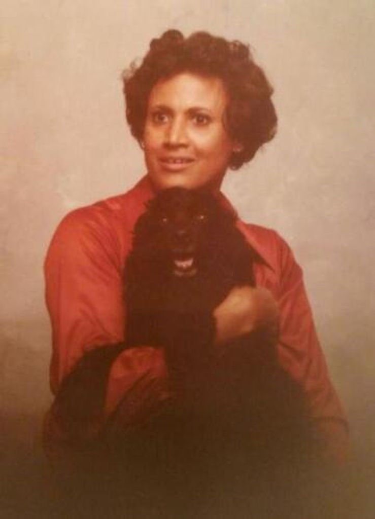 Alicia Eugenia Devane Profile Photo