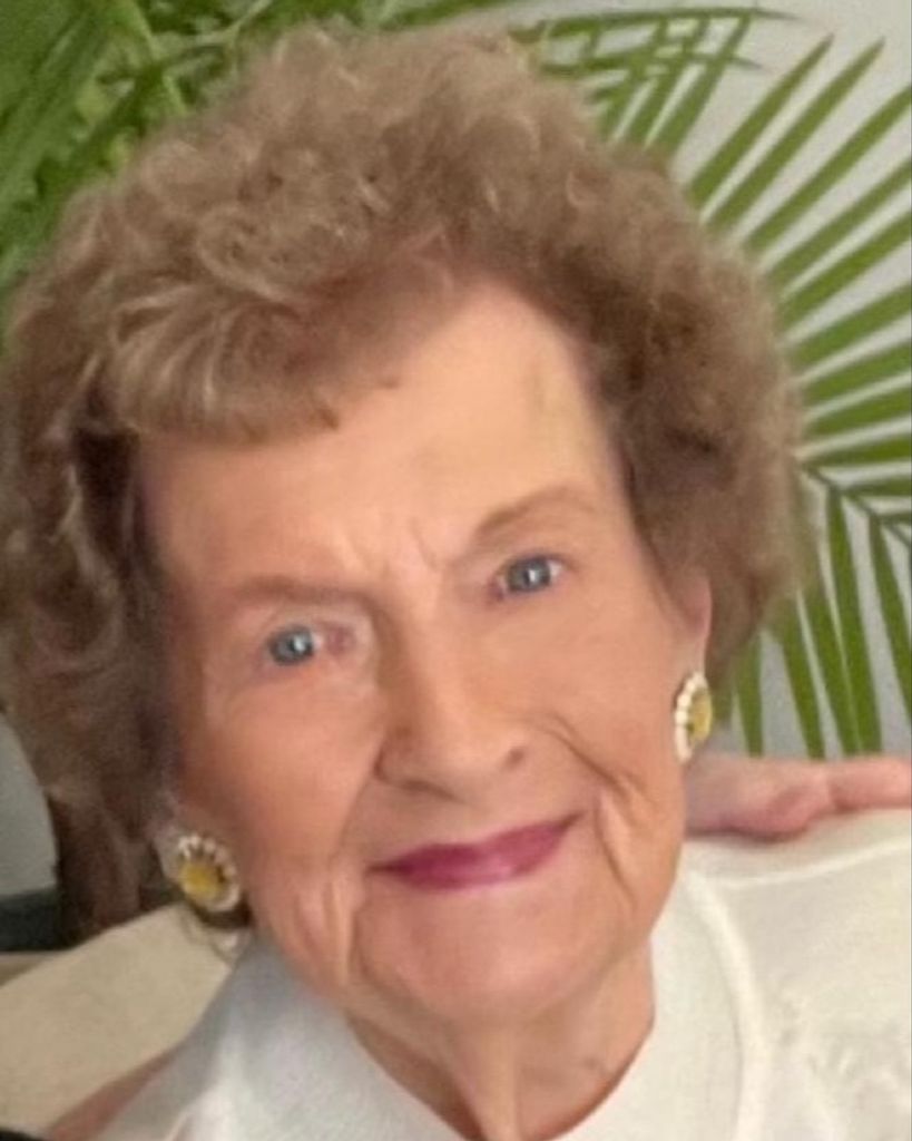 Lillian M Smelter