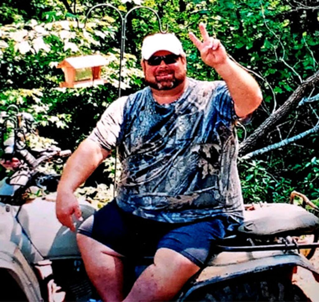 Richard "Ricky" Lamar White