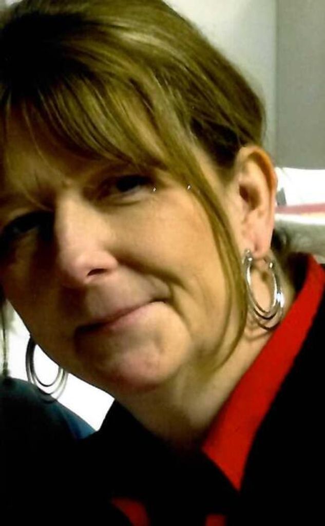 Lori Rachelle (Johnson)  Newell Profile Photo