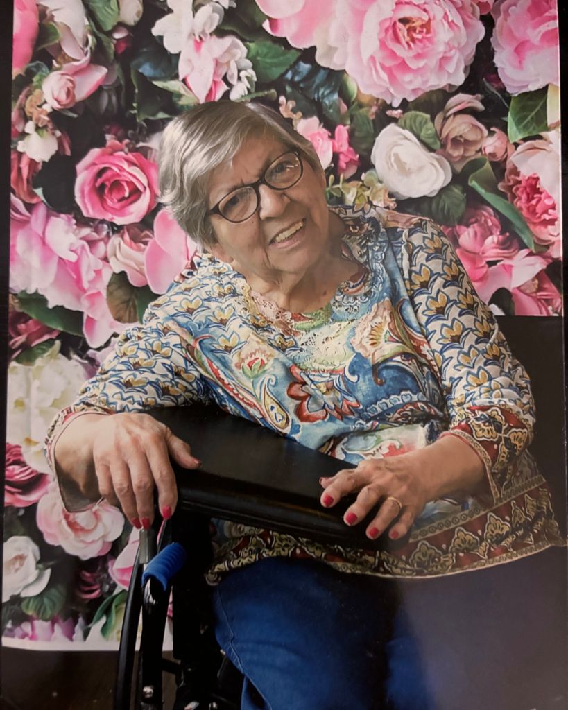 Sylvia Hernandez Rothwell Profile Photo