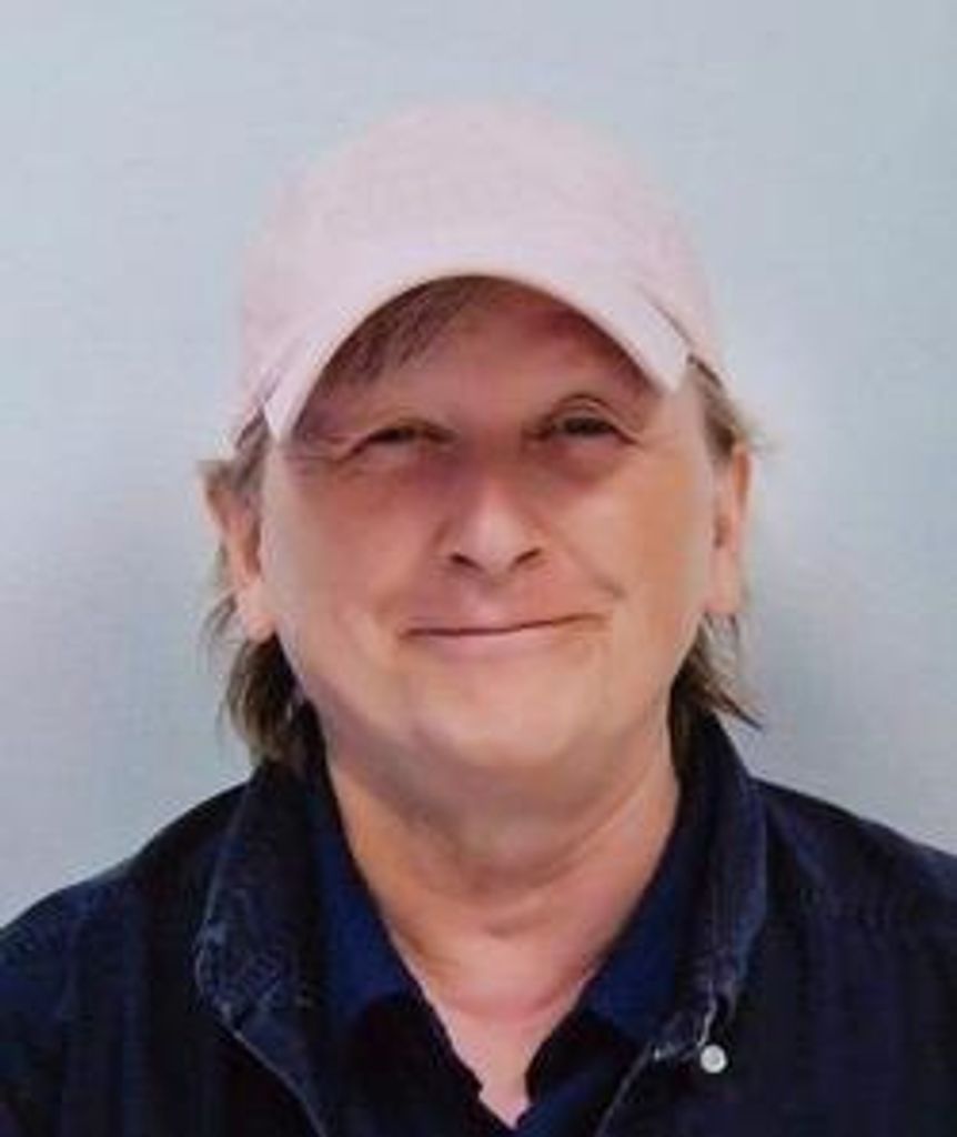 Linda Kozlowski Profile Photo