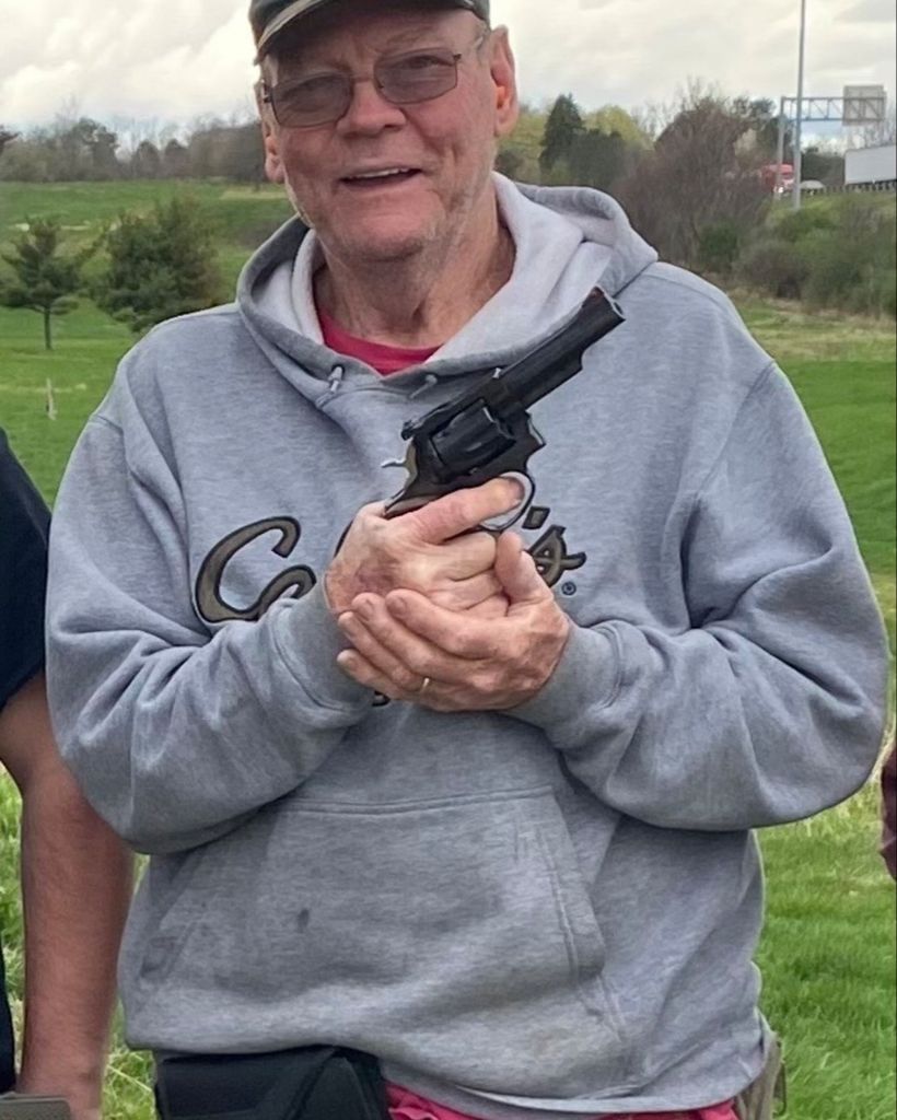 Roger E Metz