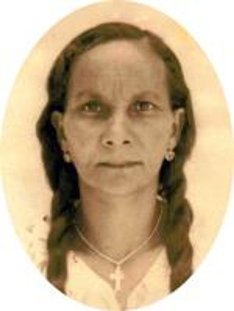 Catarina "Mae" Oliveira