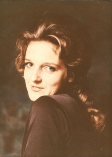 Linda Carol Smith photo gallery thumbnail 37 of 40