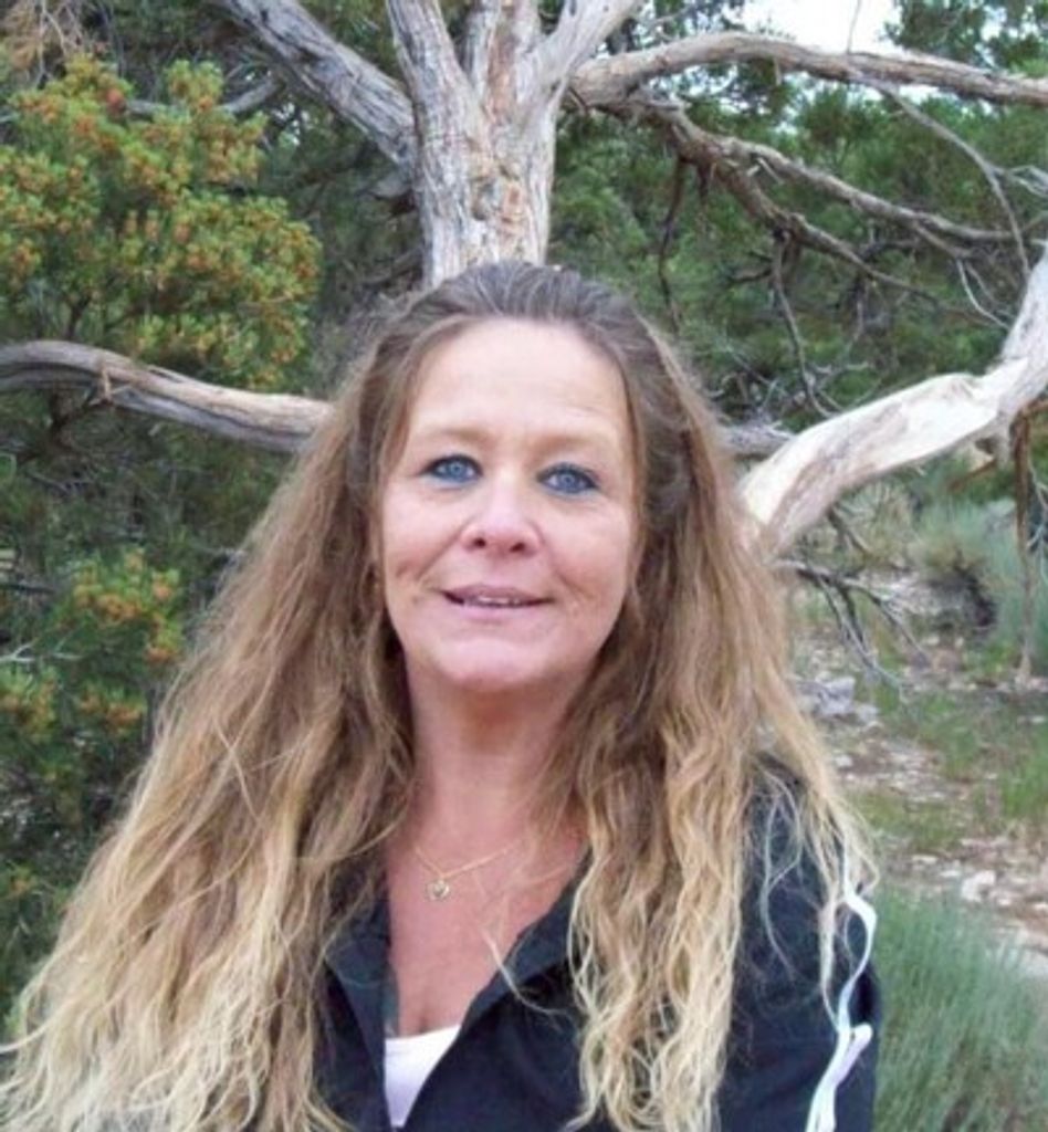 Lana J Brown Profile Photo