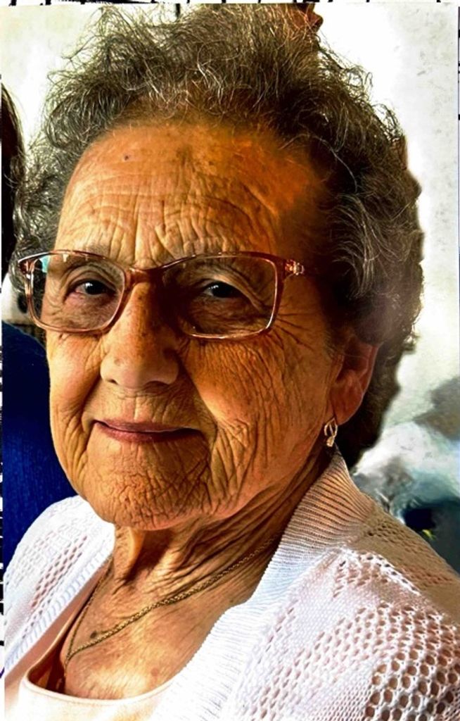 Joan (Smith)  Bregar