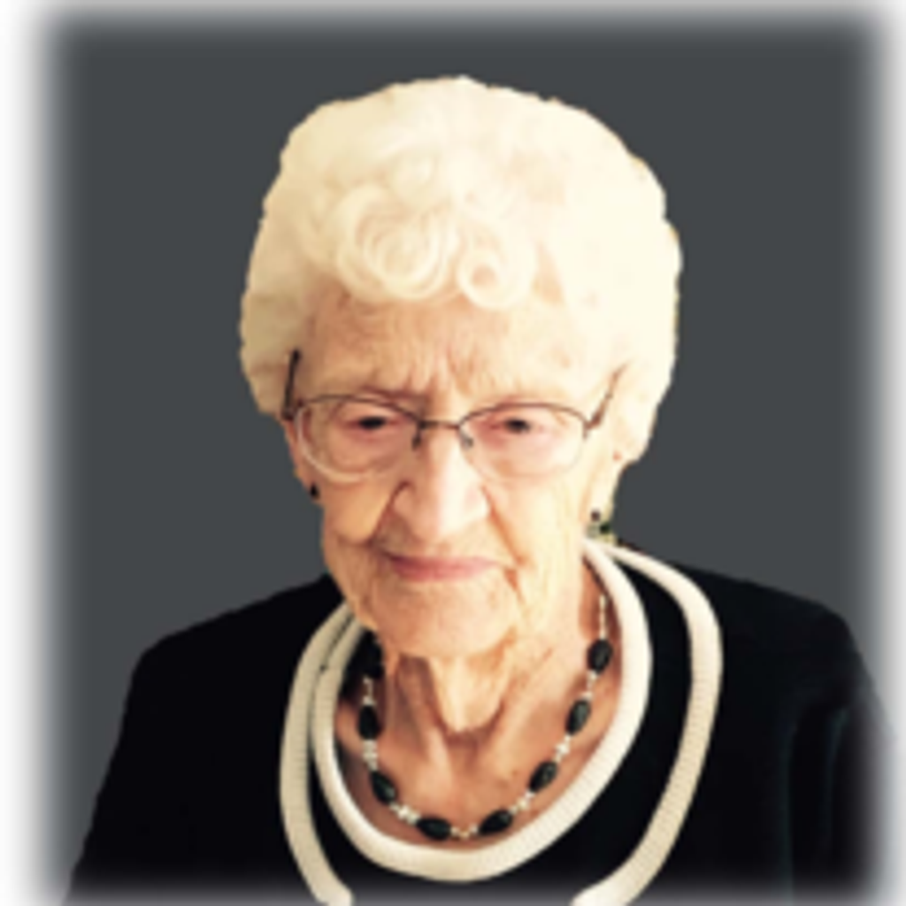 Frieda M Sonnichsen