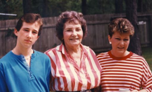 Linda Louise Blackmon photo gallery thumbnail 26 of 35