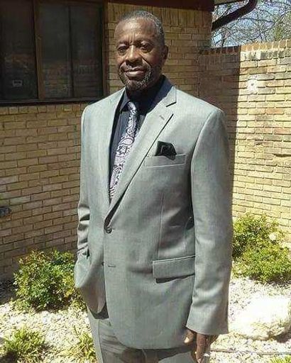 DWIGHT McGHEE's obituary image