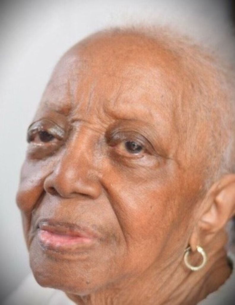 Evelyn Polite Lott