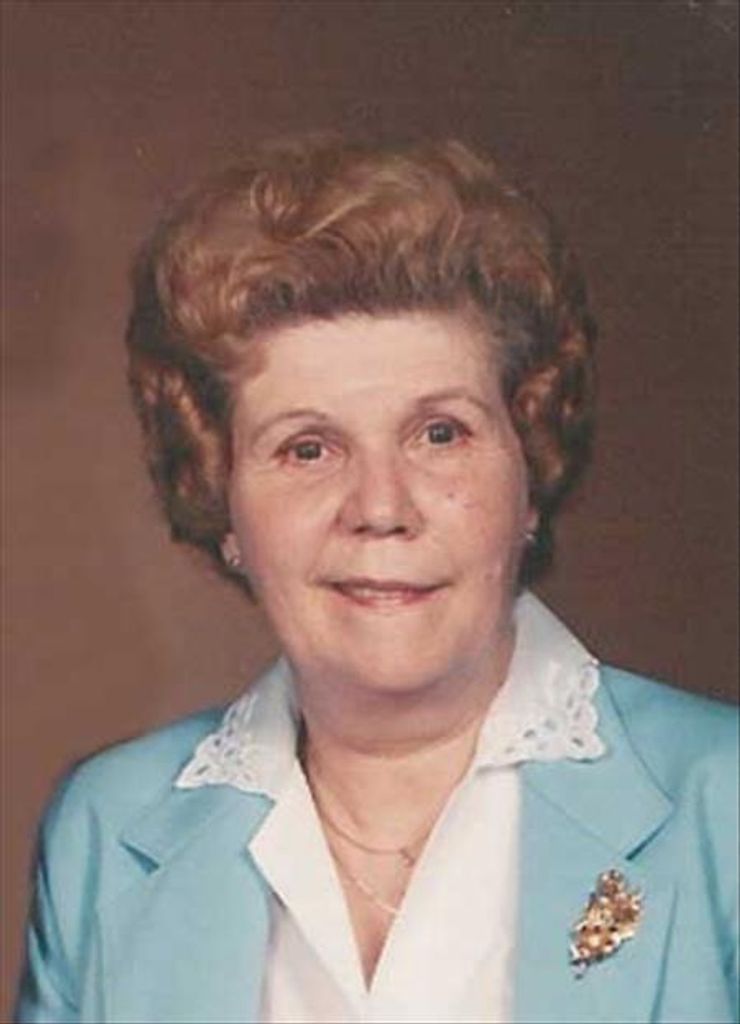 Emma Mahn Profile Photo