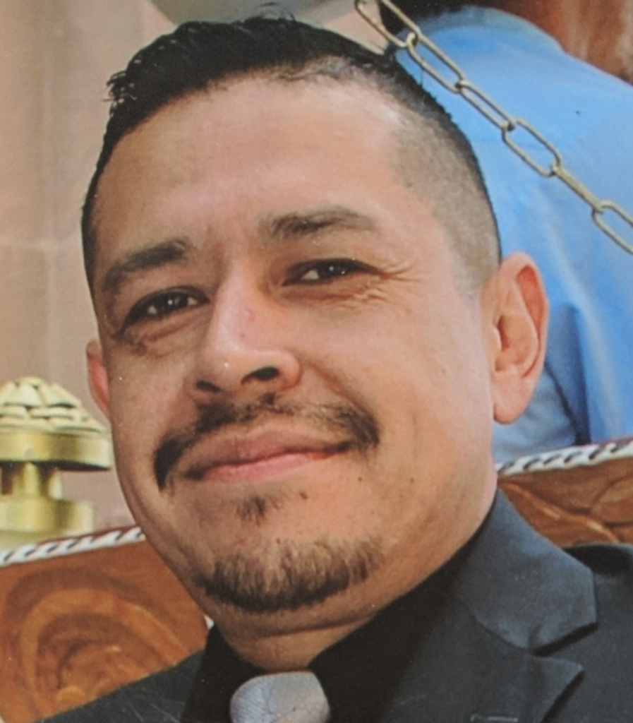 Salvador Luna Jr.