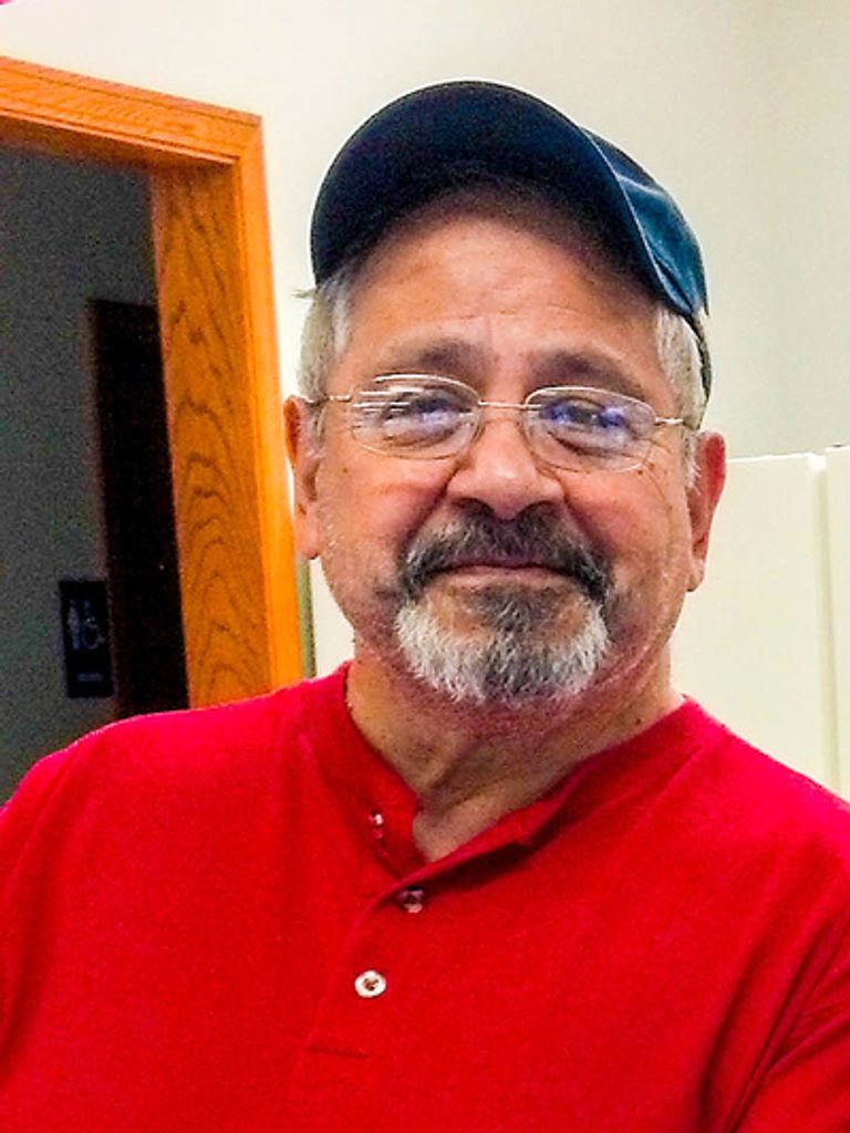 Rey Sanchez Profile Photo