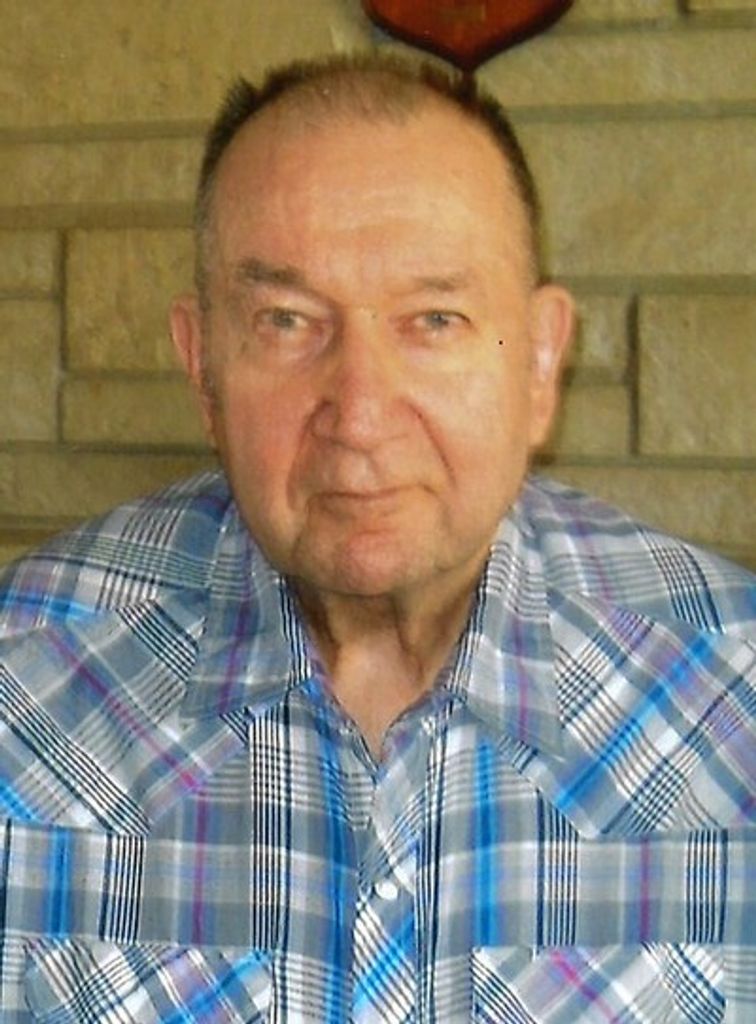 Willard Latas Profile Photo