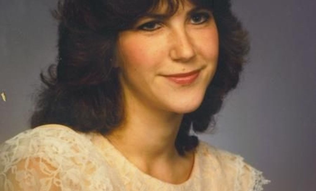 Tara E. Curia