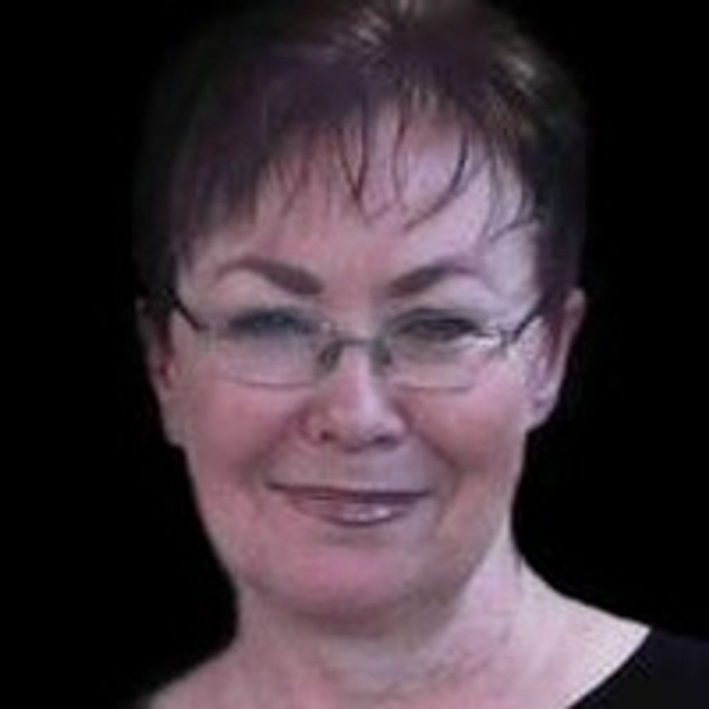Joyce Leslie Watts Thorn