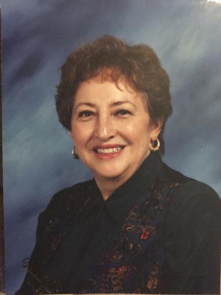 Nora Lozano Profile Photo