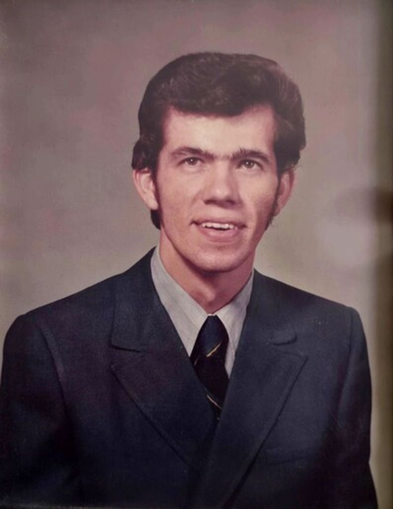 Paul Leroy Holt Profile Photo