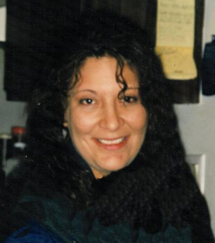 Teshia Marie “Kēsikuhkiw” White