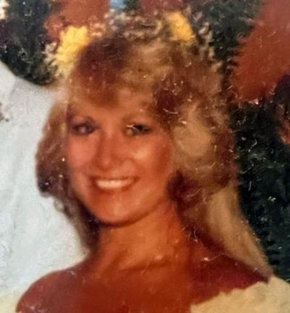 Debra "Debi" Sue Seybold Profile Photo