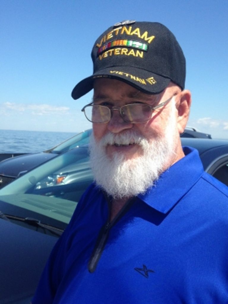 Carl Lynn Benson Profile Photo