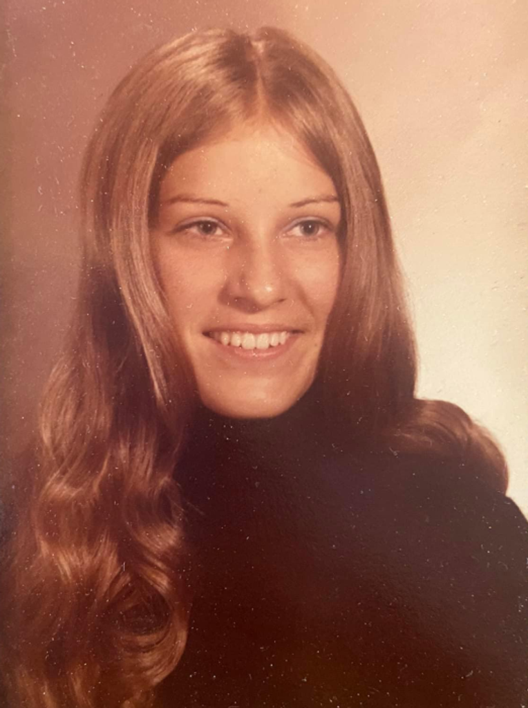 Holly Ann Dunn Profile Photo