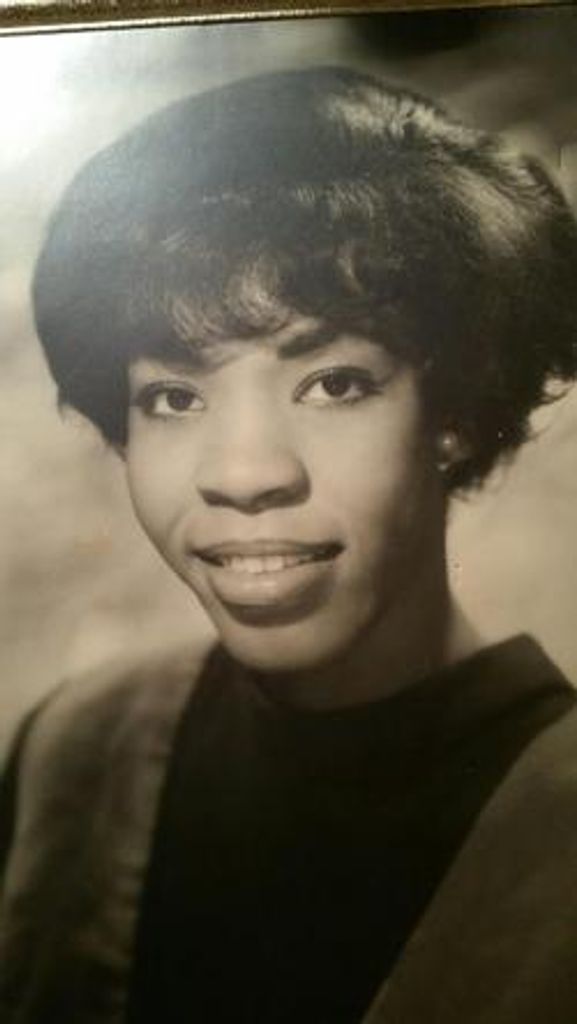 Maxine Richardson Nischan