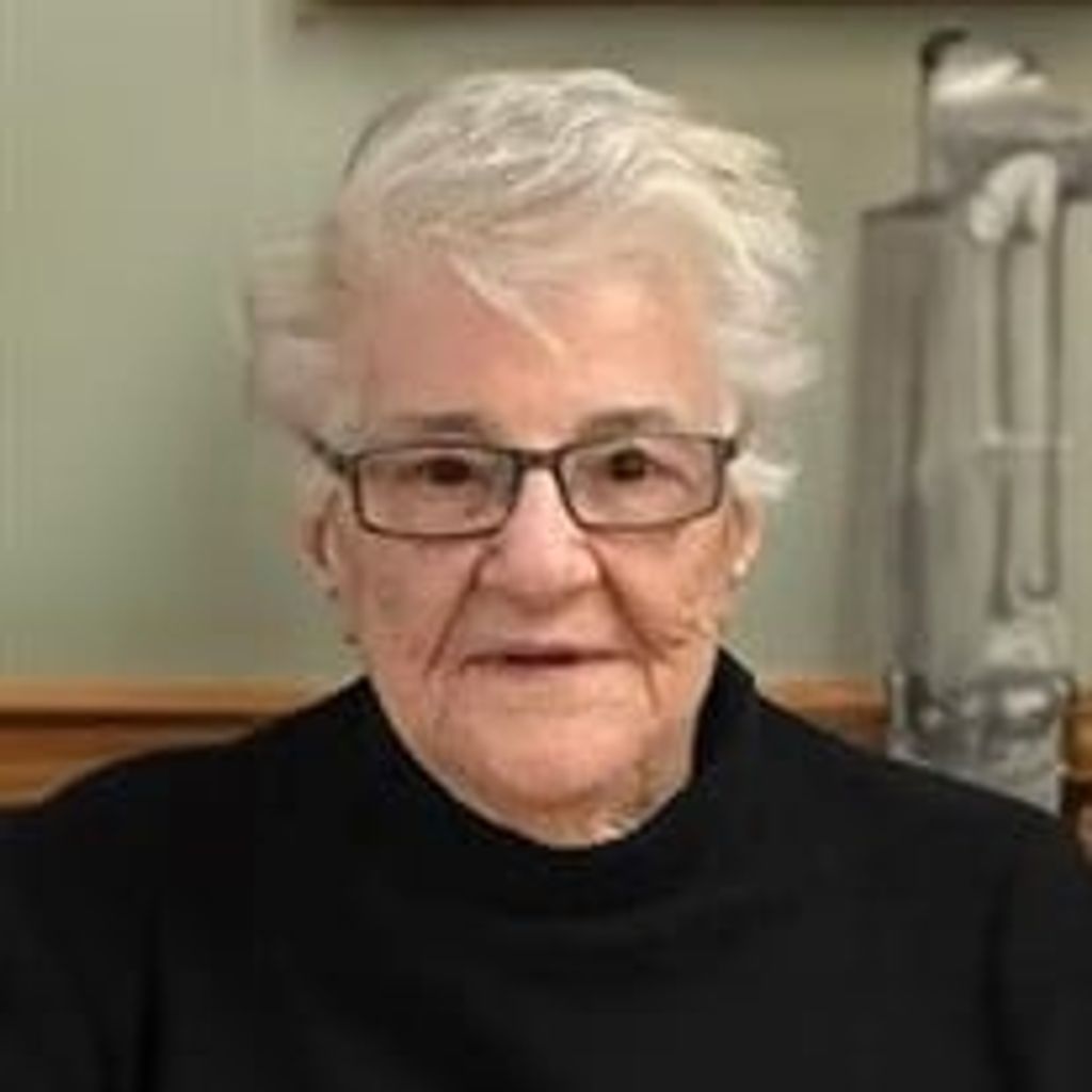 Helen Halchak Cwalina